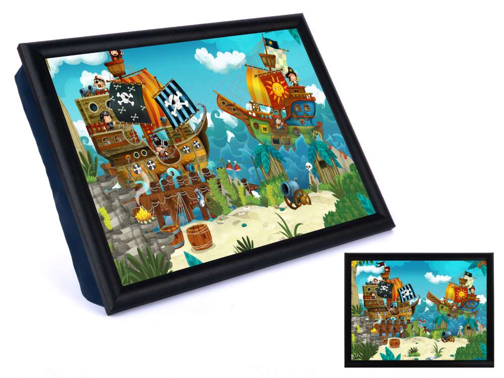 Plateau coussin avec une illustration de pirates